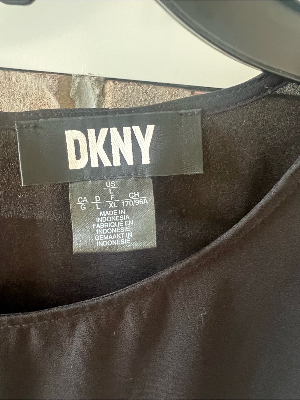DKNY Black Long Sleeve Round-Neck Blouse - Picture 2 of 3